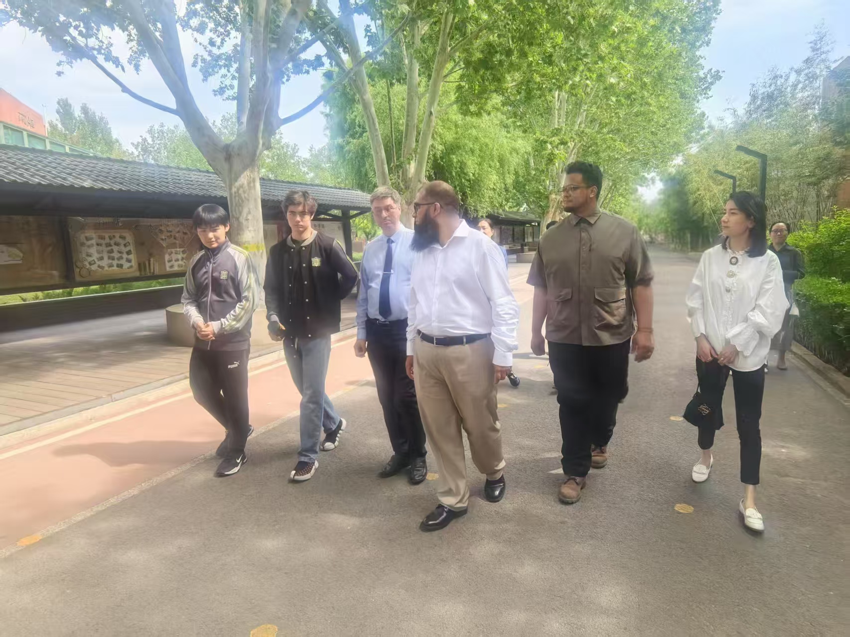 LRN首席执行官与北京多所国际学校对话交流